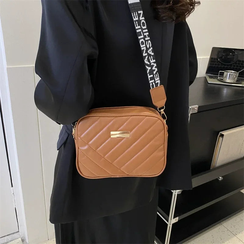 Minimalist Mini Fashionable Quilted Crossbody Bag Wallet, Trendy PU Shoulder Bag, WOMEN'S Casual Handbag and Mobile Phone Wallet