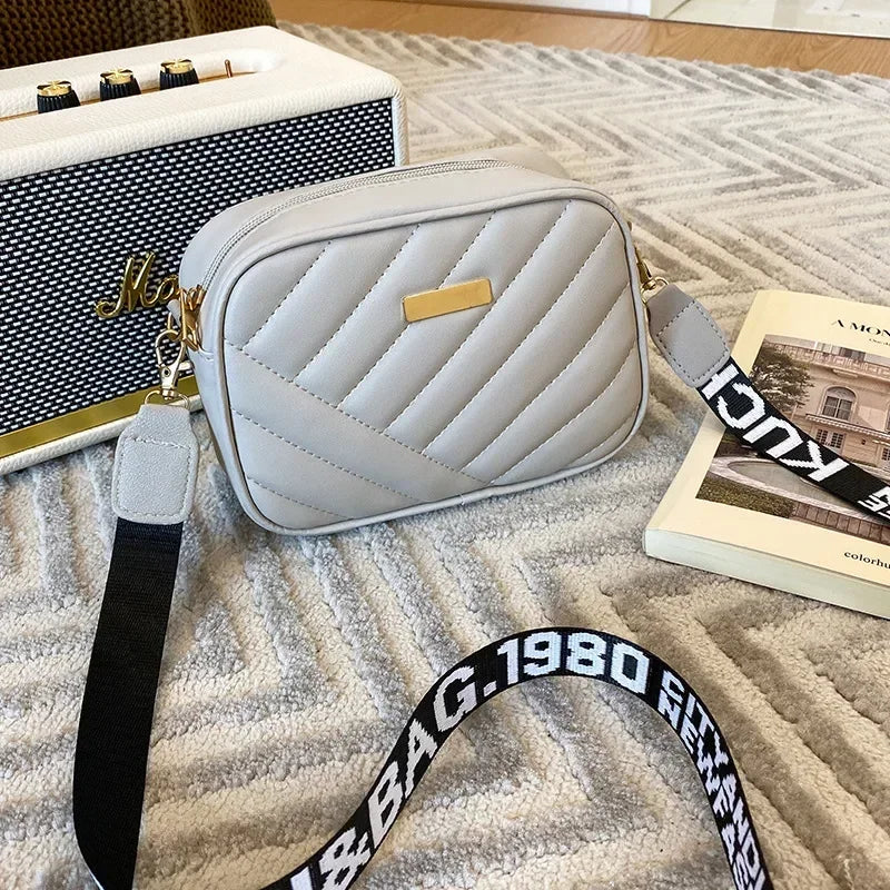 Minimalist Mini Fashionable Quilted Crossbody Bag Wallet, Trendy PU Shoulder Bag, WOMEN'S Casual Handbag and Mobile Phone Wallet